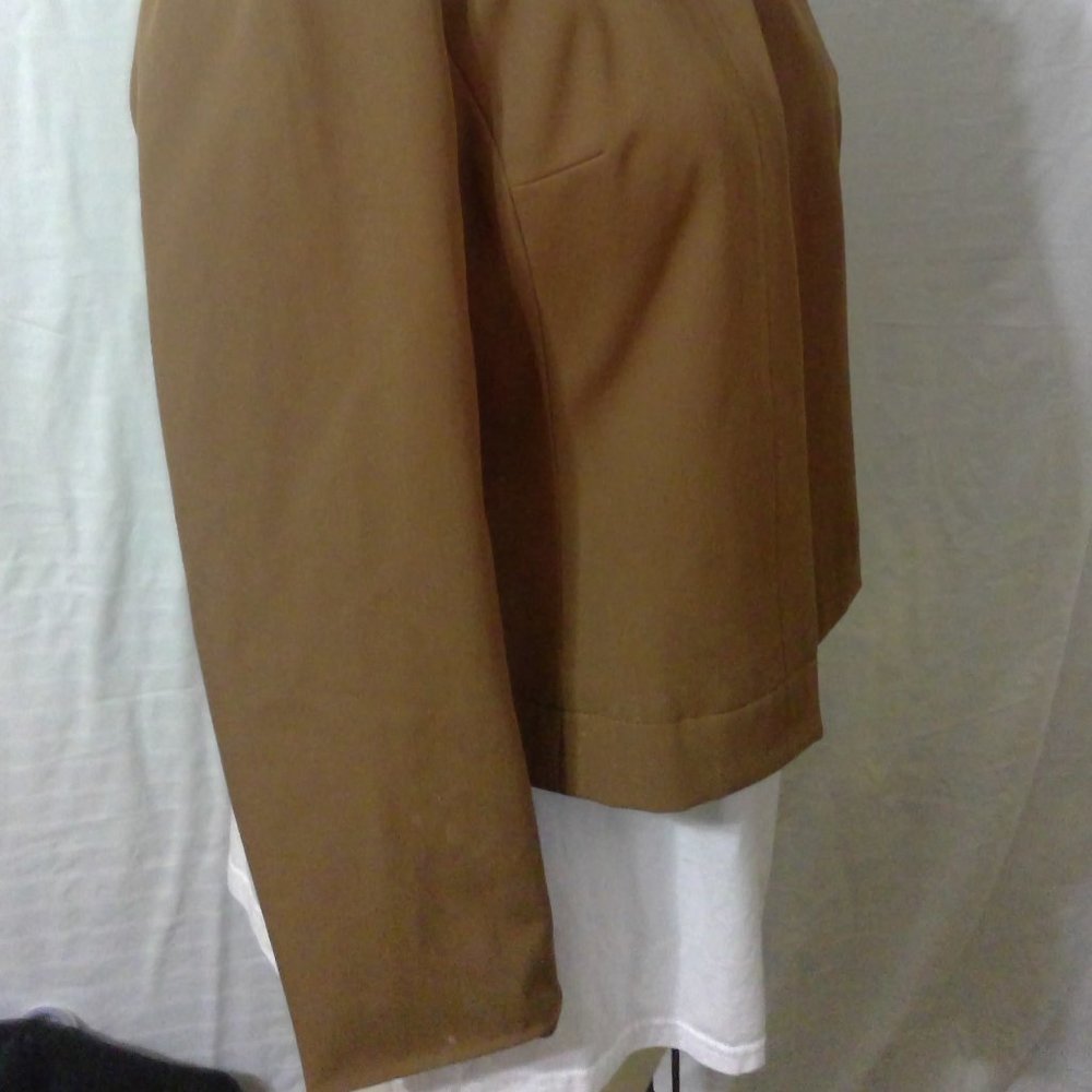Ann Taylor 2 piece suit with leather trim Size 10P - Picture 3 of 11